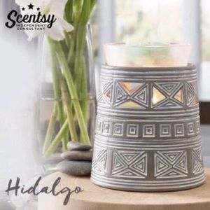 *NEW* Hidalgo Scentsy Warmer - Discontinued